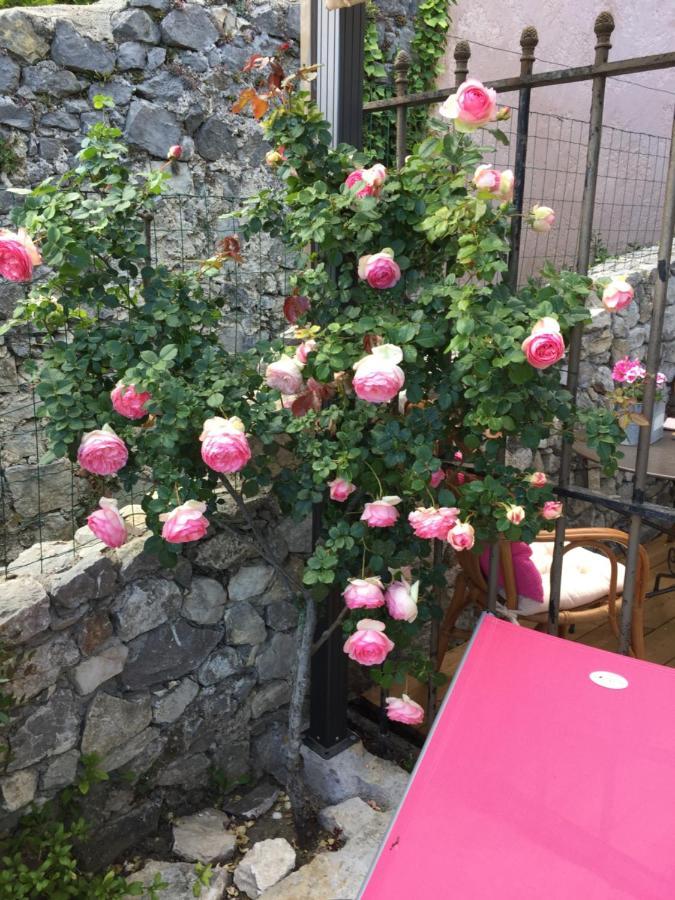 La Cle Des Songes Bed & Breakfast Claviers Eksteriør bilde