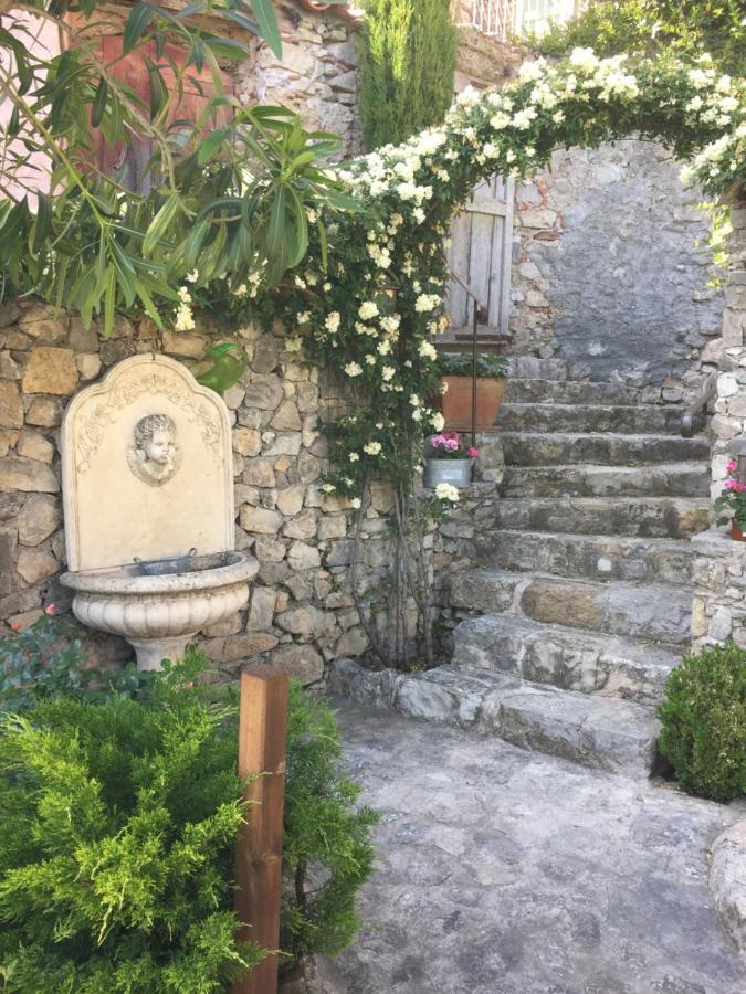 La Cle Des Songes Bed & Breakfast Claviers Eksteriør bilde